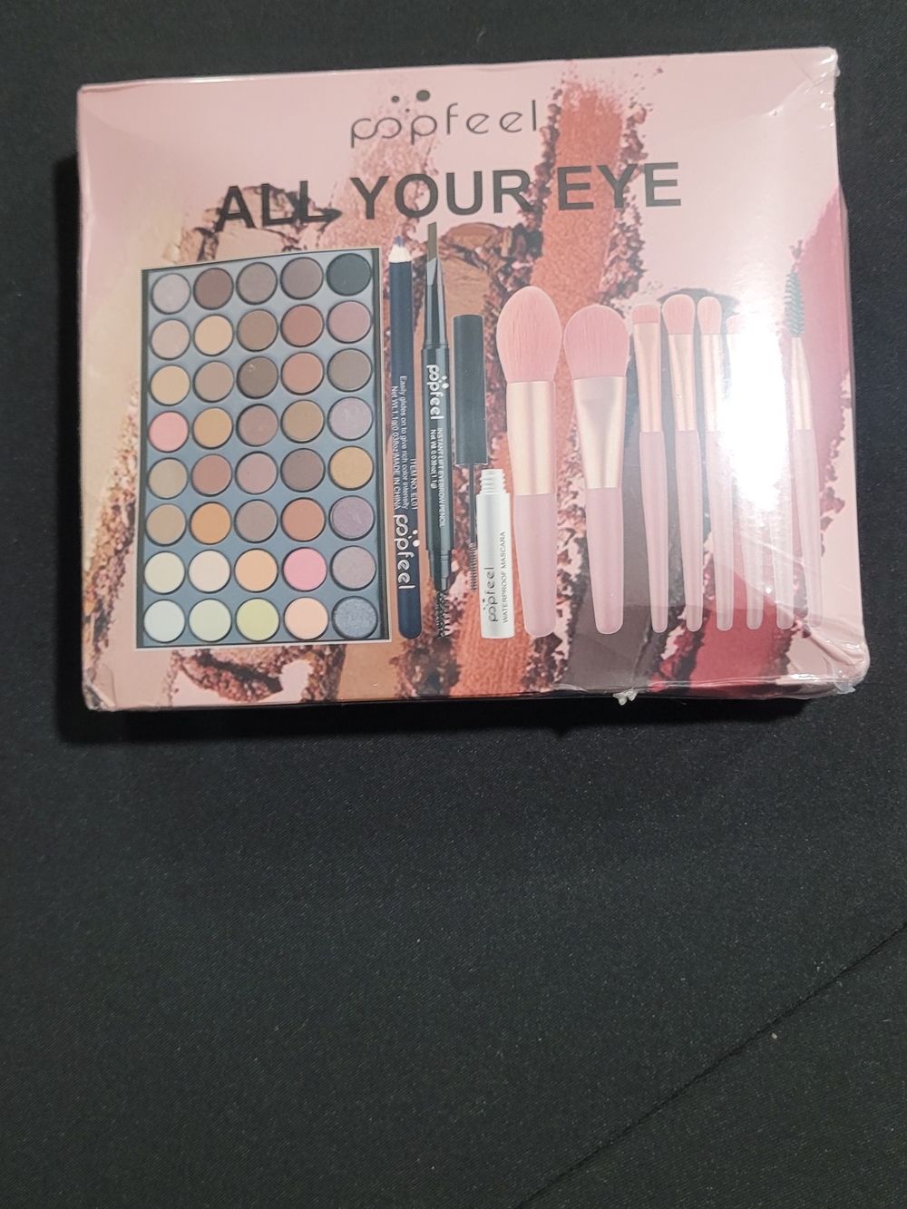 All Your Eye Pink Eyeshadow Palette & Brush Set